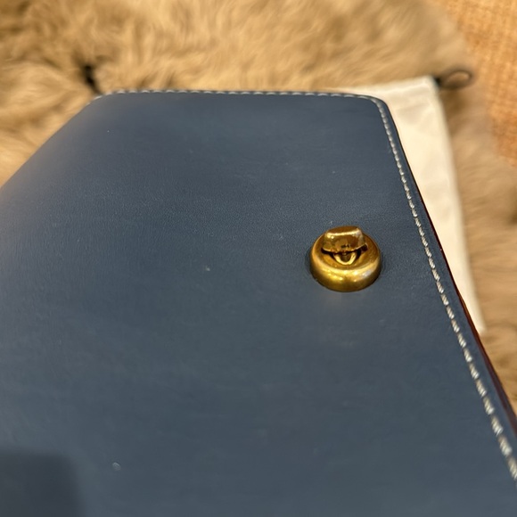 Coach Dinky crossbody bag - Picture 9 of 11